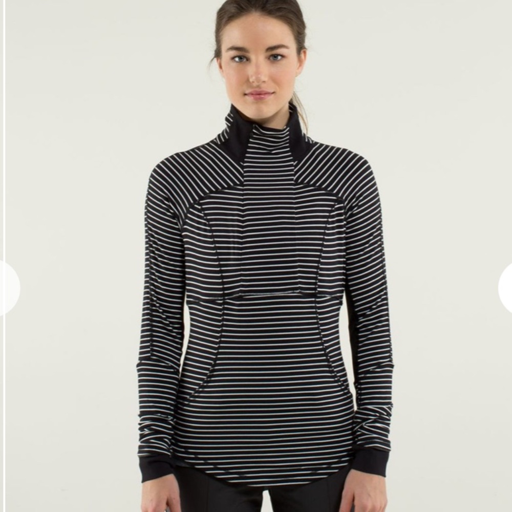Lululemon Base Runner 1/2 Zip Size 8.